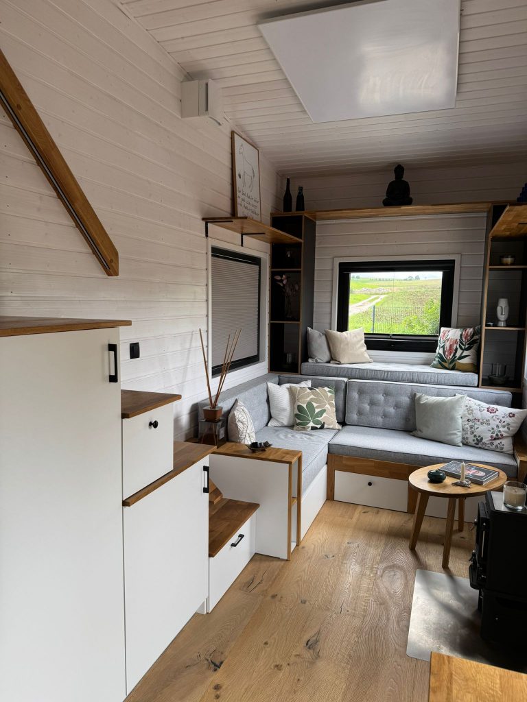 tinyhouse campus - Mobi House PEACE
